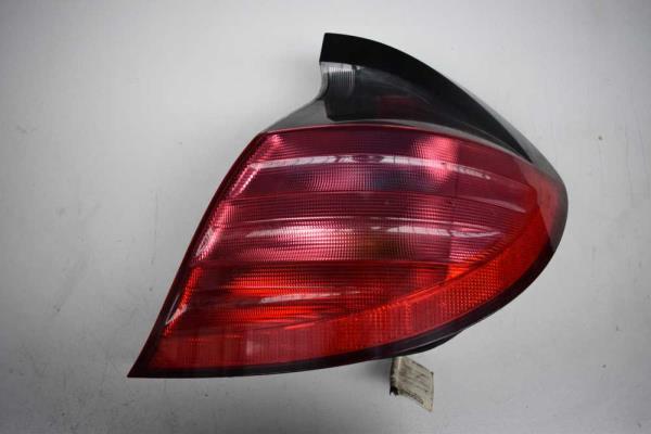 FEU ARRIERE DROIT MERCEDES - Vue 1